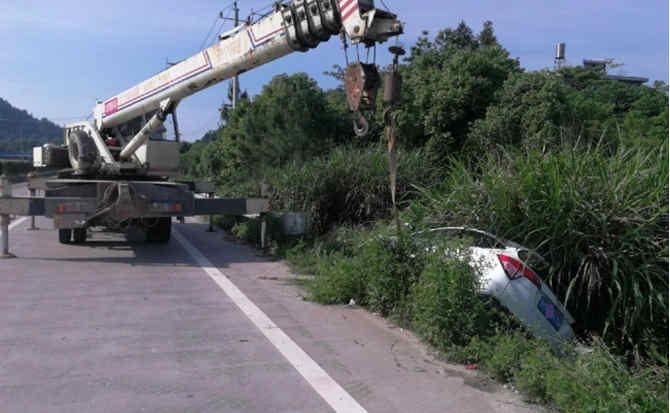 林甸重载吊车救援 林甸重载吊车救援